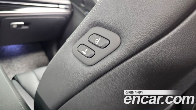 Genesis G80 2023 — photo 33