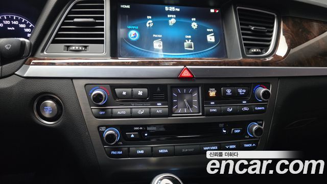 Hyundai Genesis 2016 — photo 14