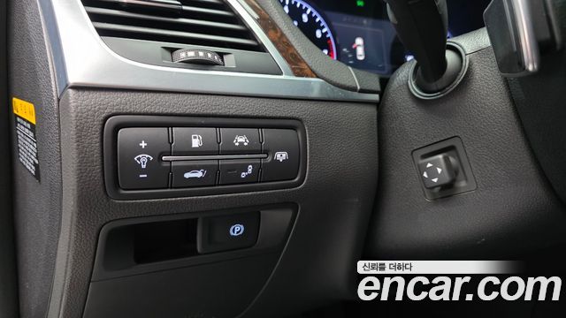 Hyundai Genesis 2016 — photo 18