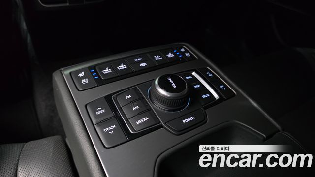 Hyundai Genesis 2016 — photo 19