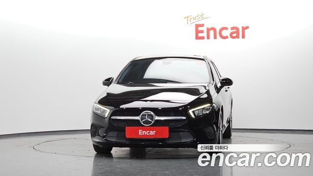 Mercedes-Benz A-Class 2020 — photo 3