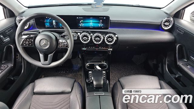 Mercedes-Benz A-Class 2020 — photo 7