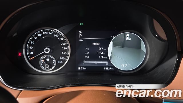 Genesis GV70 2024 — photo 11