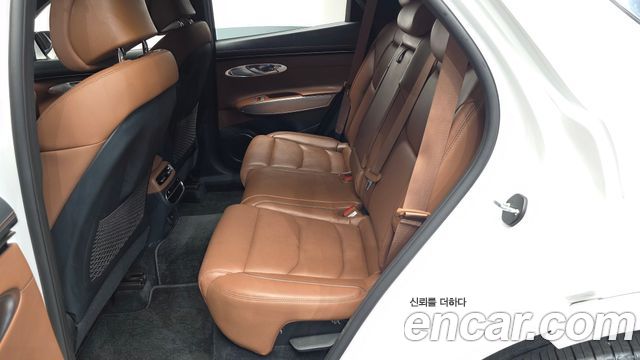 Genesis GV70 2024 — photo 17