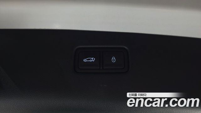 Genesis GV70 2024 — photo 23