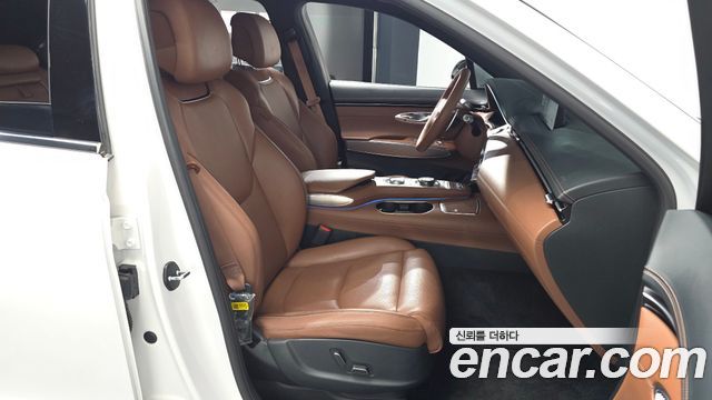 Genesis GV70 2024 — photo 16