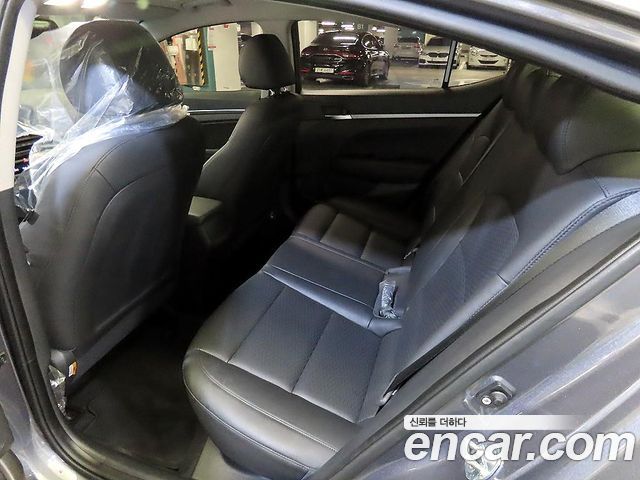 Hyundai AVANTE 2019 — photo 7