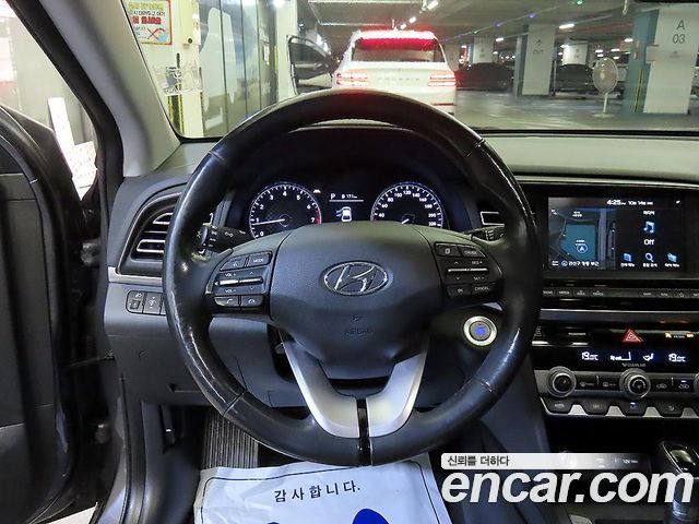 Hyundai AVANTE 2019 — photo 8