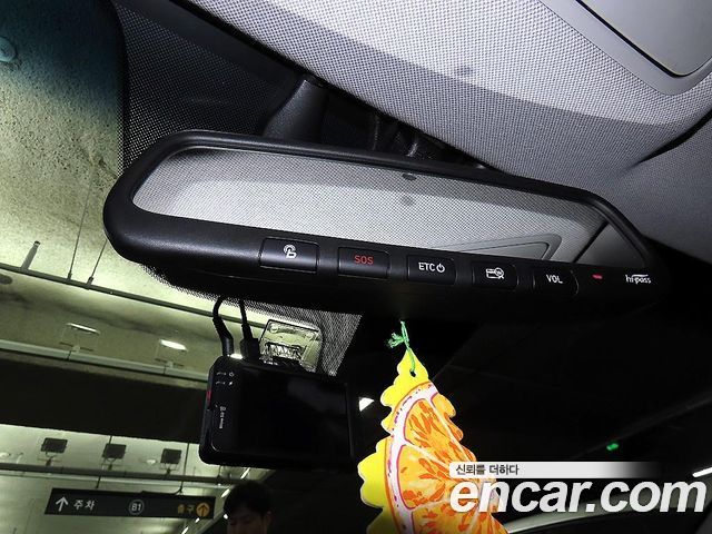 Hyundai AVANTE 2019 — photo 18