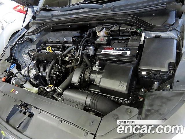 Hyundai AVANTE 2019 — photo 19