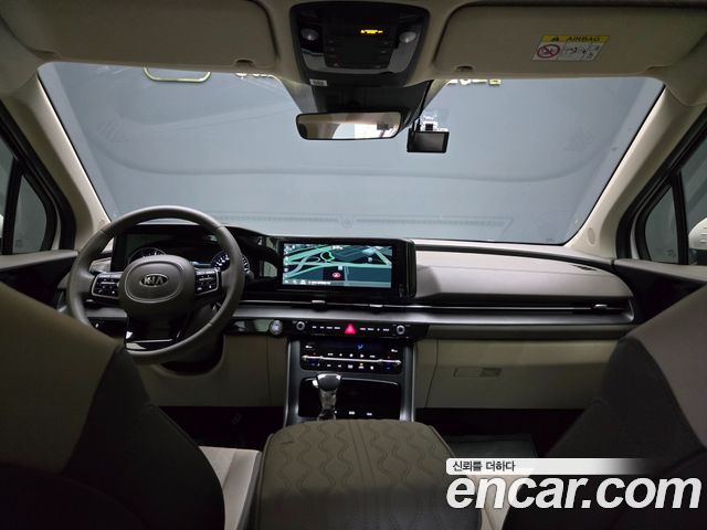 Kia Canival 2021 — photo 3