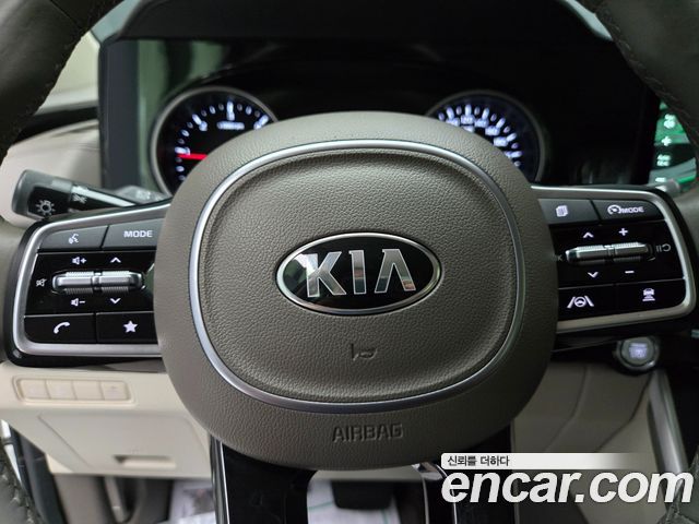 Kia Canival 2021 — photo 5