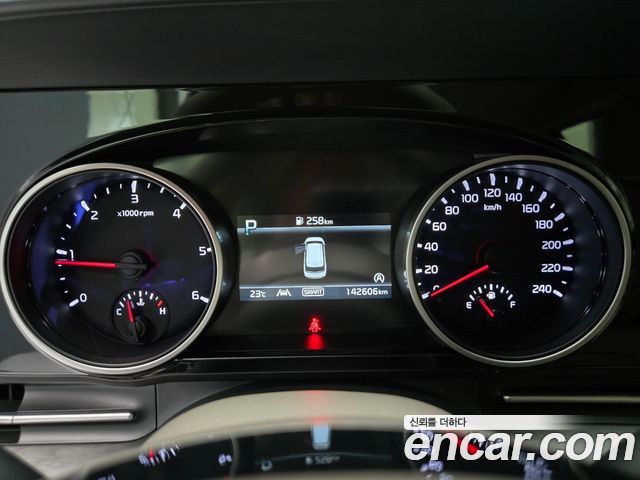 Kia Canival 2021 — photo 15