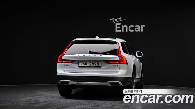 Volvo V90 2019 — photo 4