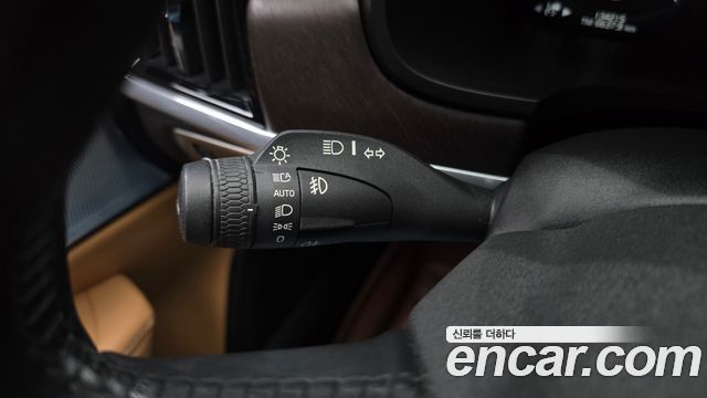 Volvo V90 2019 — photo 26