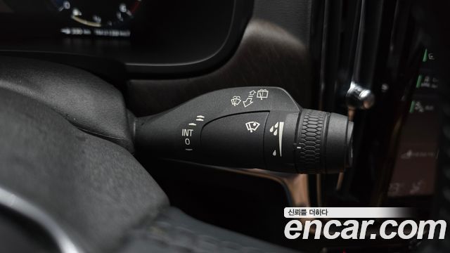 Volvo V90 2019 — photo 27