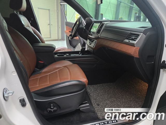 KG Mobility Rexton 2018 — photo 18