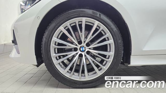 BMW 3-Series 2022 — photo 5