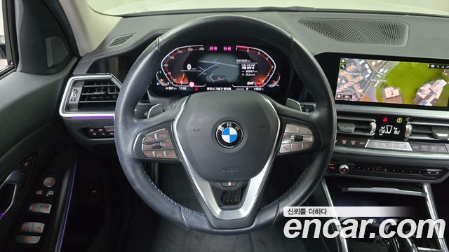 BMW 3-Series 2022 — photo 18