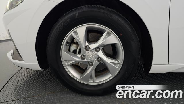Hyundai AVANTE 2022 — photo 5