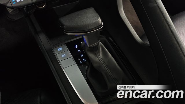 Hyundai AVANTE 2022 — photo 12