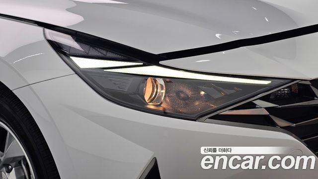 Hyundai AVANTE 2022 — photo 8