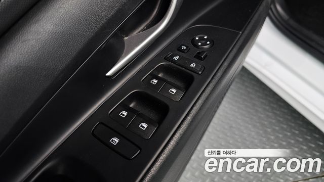 Hyundai AVANTE 2022 — photo 28