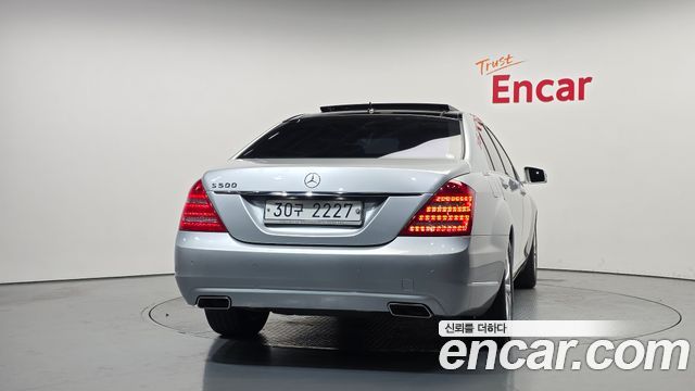 Mercedes-Benz S-Class 2010 — photo 4