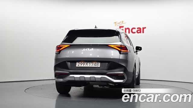 Kia Sportage 2023 — photo 4
