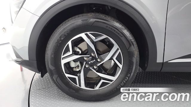 Kia Sportage 2023 — photo 5
