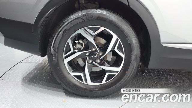 Kia Sportage 2023 — photo 7