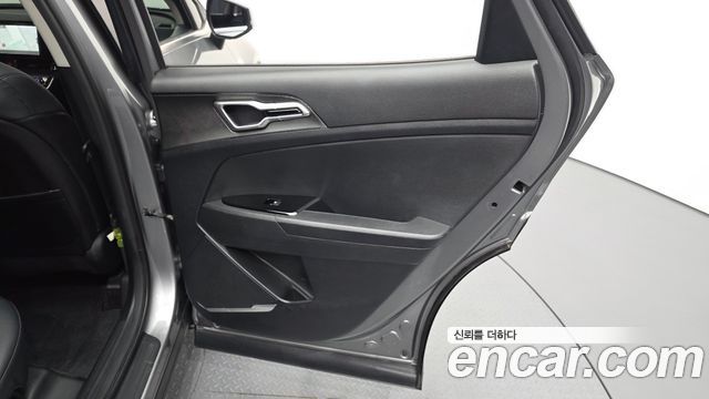 Kia Sportage 2023 — photo 15