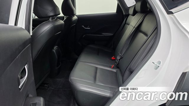 Hyundai Kona 2023 — photo 17