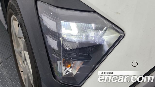 Hyundai Kona 2023 — photo 8