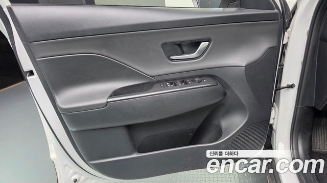 Hyundai Kona 2023 — photo 14