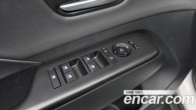 Hyundai Kona 2023 — photo 27