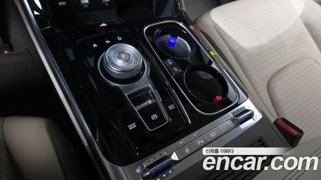 Kia Canival 2022 — photo 12