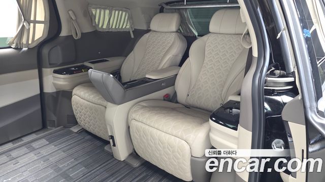 Kia Canival 2022 — photo 17