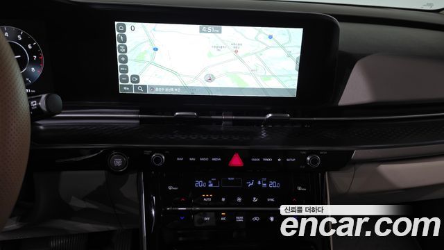 Kia Canival 2022 — photo 18