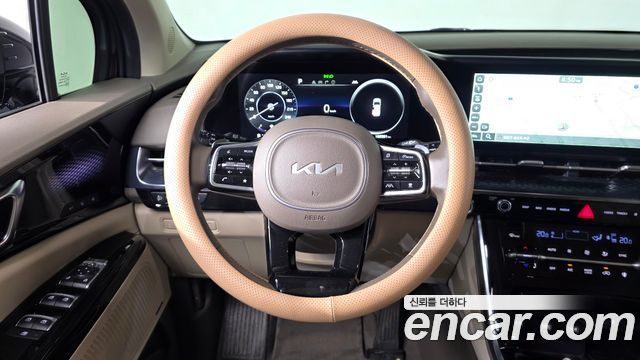 Kia Canival 2022 — photo 19