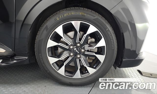Kia Canival 2022 — photo 7