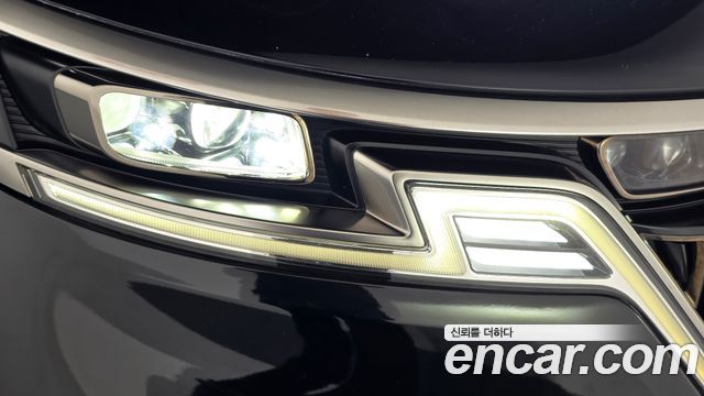 Kia Canival 2022 — photo 8