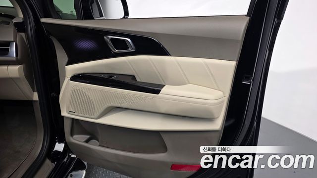 Kia Canival 2022 — photo 14