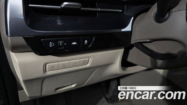 Kia Canival 2022 — photo 27