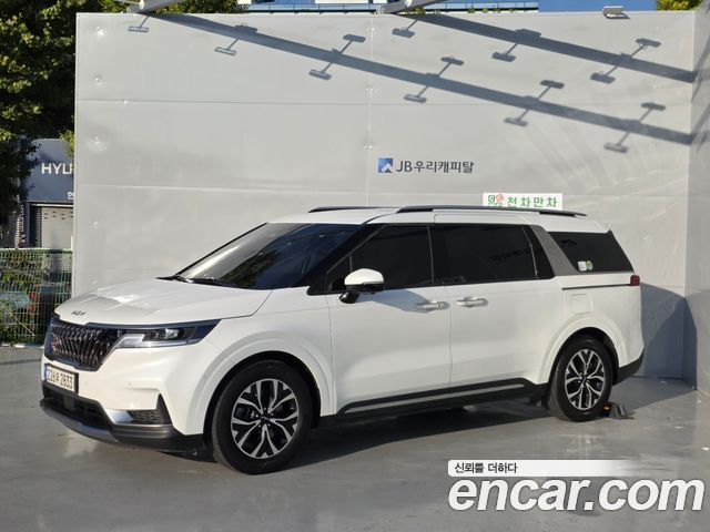 Kia Canival 2023 — photo 2