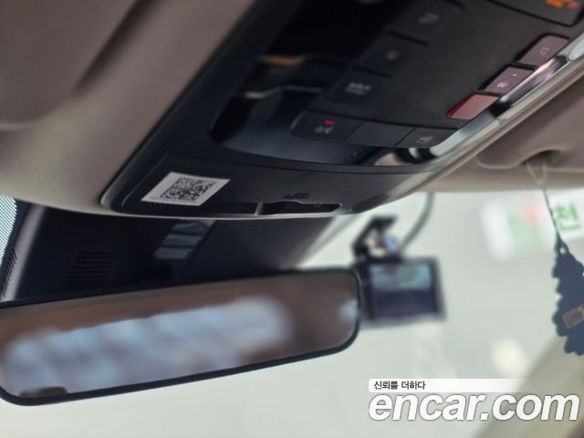 Kia Canival 2023 — photo 11
