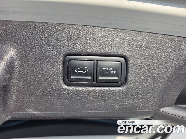 Kia Canival 2023 — photo 19
