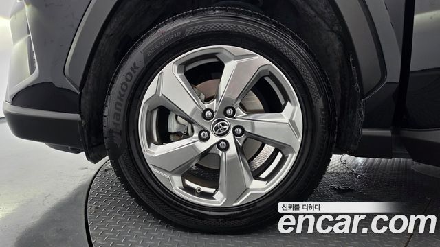 Toyota RAV4 2021 — photo 5