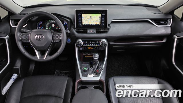 Toyota RAV4 2021 — photo 10