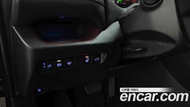 Toyota RAV4 2021 — photo 27